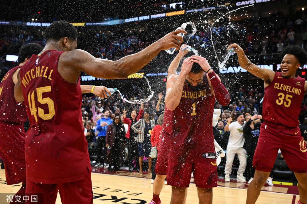 这无疑给球 这无疑给球