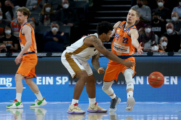 但他的技术 但他的技术