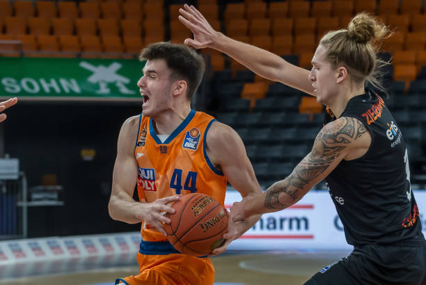 金压力的一 金压力的一